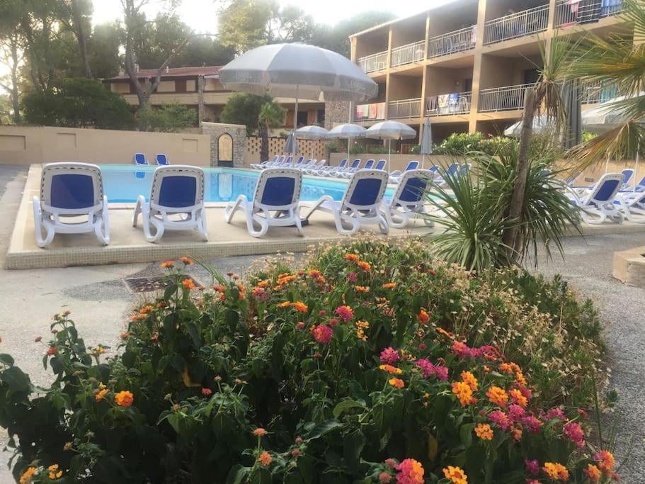 Les Appartements De La Marina Sanary-sur-Mer Exteriér fotografie