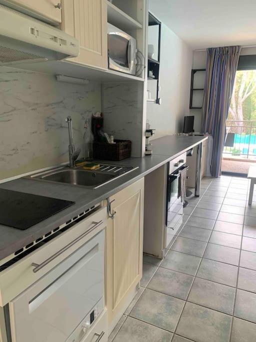 Les Appartements De La Marina Sanary-sur-Mer Exteriér fotografie